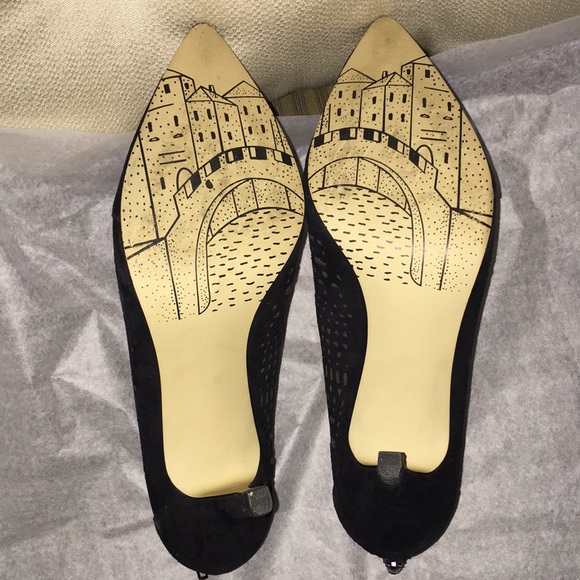 Bella Vita Black suede leather stiletto heel back zip pointed ankle boot 8 W - Picture 12 of 16